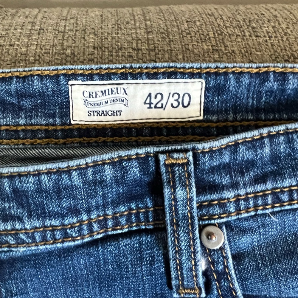 Daniel Cremieux Denim 42x30 straight fit.